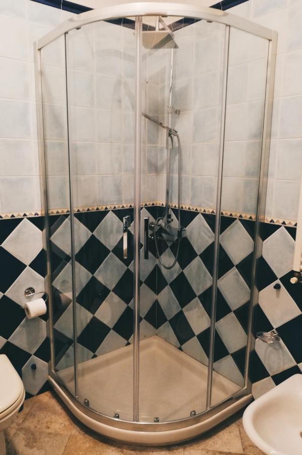 Hotel Villa Elda Асизи Екстериор снимка