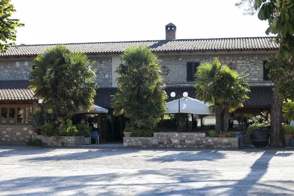Hotel Villa Elda Асизи Екстериор снимка